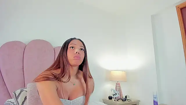 Nicole_Paradise live sex cam