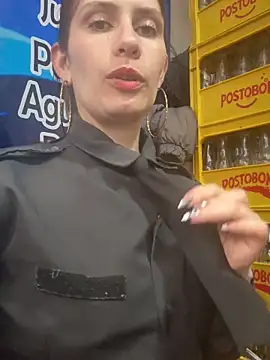 Alysson-- live sex cam
