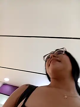 -VICKKY's cam snapshot