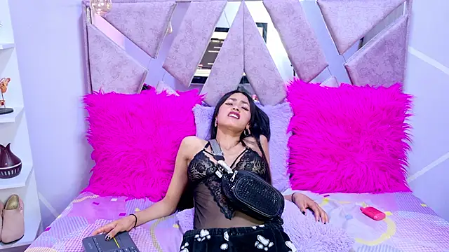 megha_noa's cam snapshot