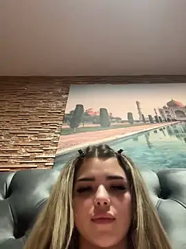 BabyZoey_'s cam snapshot