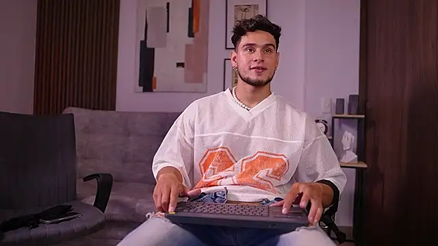 DaviesBrown's cam snapshot