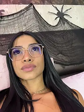 Bella_Smiith_'s cam snapshot