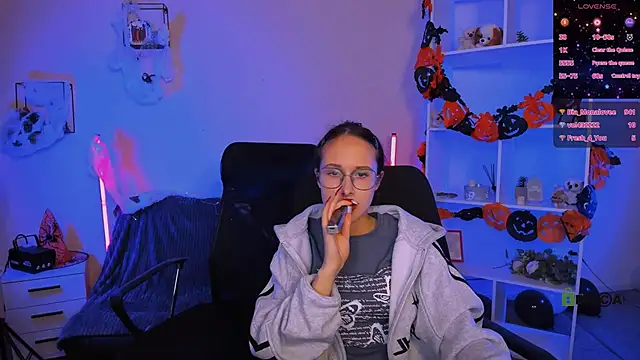 mona_cloud's cam snapshot