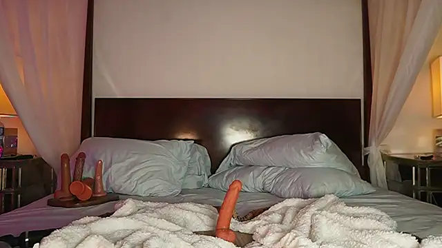 Katyerave live sex cam