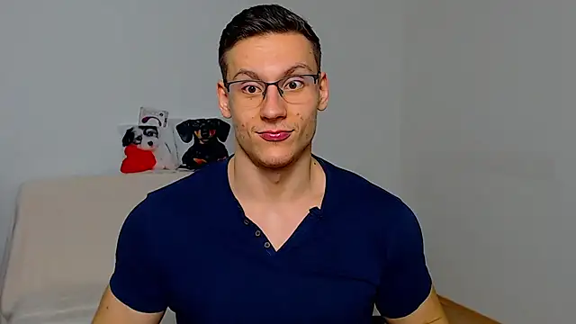 ZeinMiracles's cam snapshot