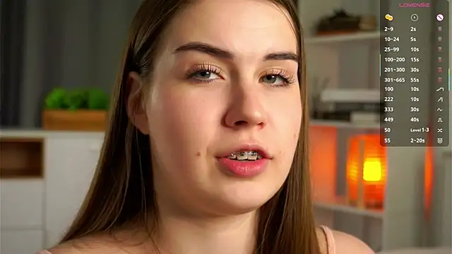 LoreeScialdone's cam snapshot