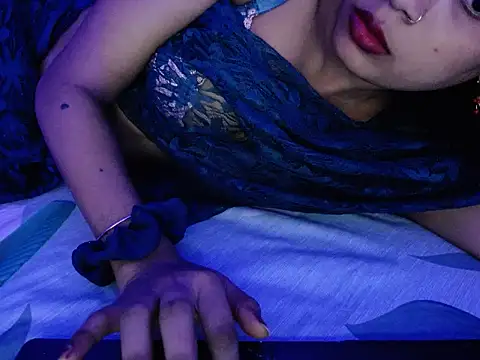 Baby_naughtyy's cam snapshot