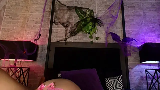 Kylie_Foxx's cam snapshot