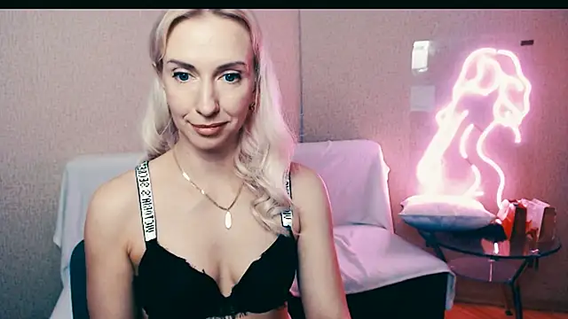 Cute_Smile_Shy's cam snapshot