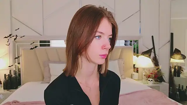 MeganMour live sex cam