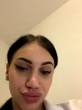 ilariea_girl live sex cam