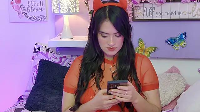 ChloeRem's cam snapshot