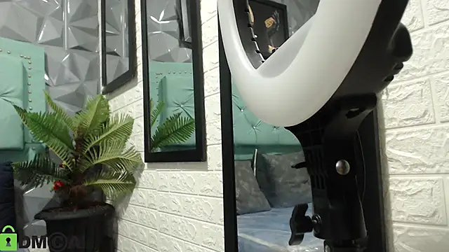 sheyla__ebony's cam snapshot