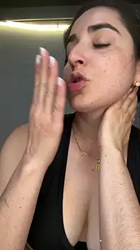 Vicky-Andrade live sex cam