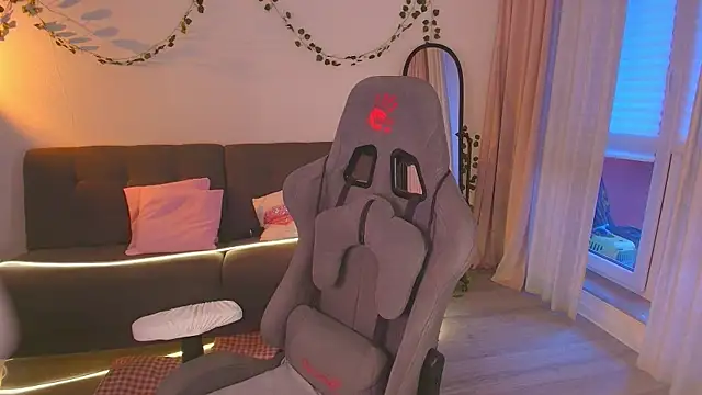 Eva_Davi's cam snapshot