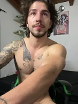 Valentino_Xander live sex cam