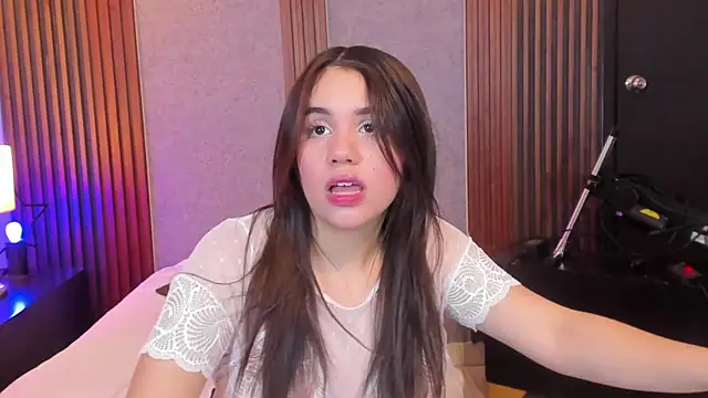 alana_hard_'s cam snapshot