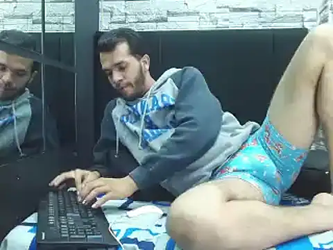 pether_hairy's cam snapshot