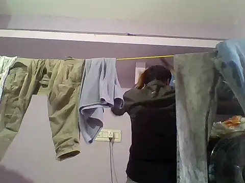 midhi1993's cam snapshot