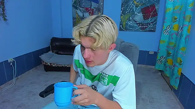 patrik_027's cam snapshot