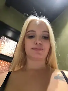 Milkyy_wway live sex cam