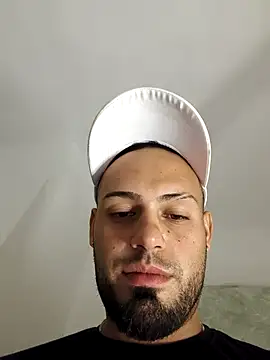 BrandonGirls's cam snapshot