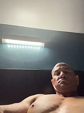 HighonTee's cam snapshot