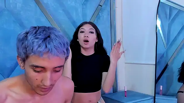 LauryAndNarem69 live sex cam