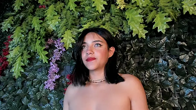 Victoriaa2_Doll's cam snapshot