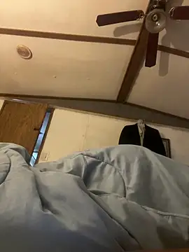 CaramelBrownBBC14's cam snapshot