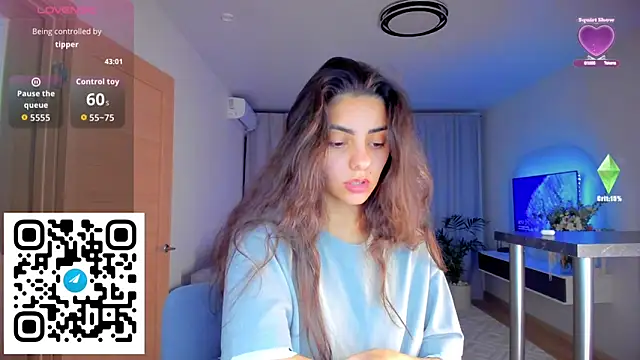 EmiliaZen's cam snapshot