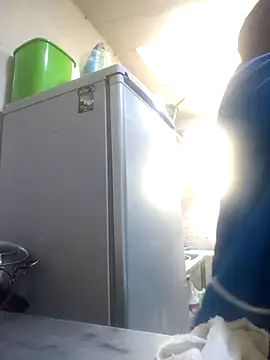 Britany_2-7's cam snapshot