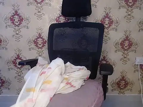 MiniBeast's cam snapshot