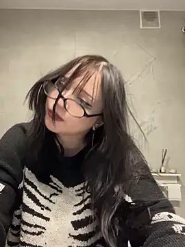 YourLittleDevil's cam snapshot