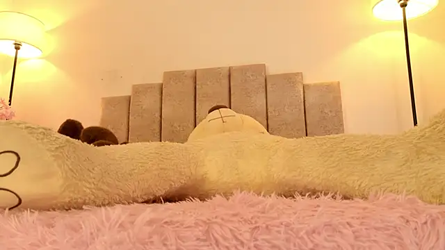 KaylaCollinsX's cam snapshot