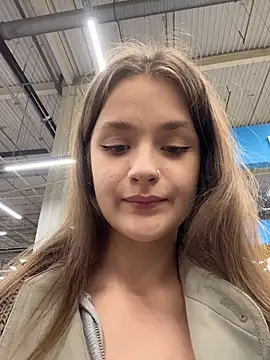 KittyQueeny live sex cam