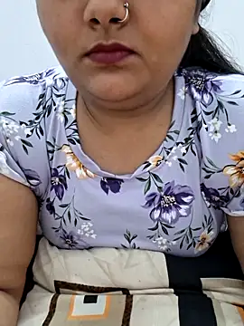 Saffroncutie's cam snapshot