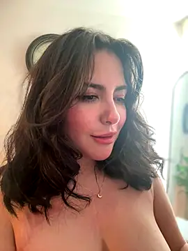 sukhakunis1 live sex cam