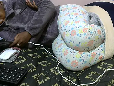 winnie254's cam snapshot