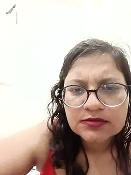 Mahira_sharma01's cam snapshot