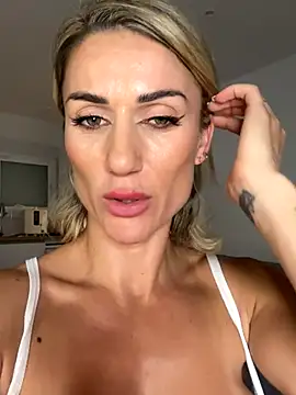 CamyBlossom live sex cam