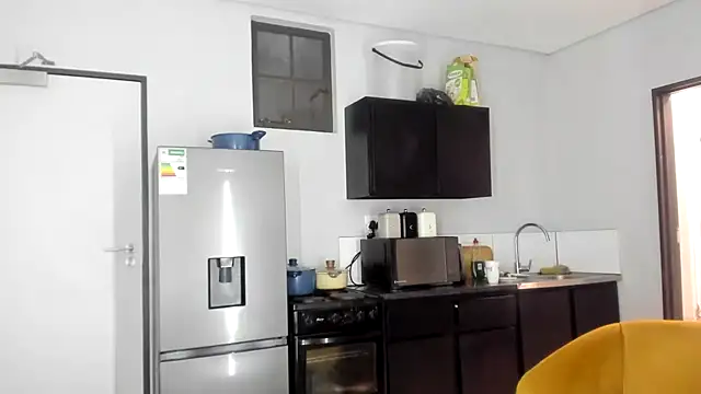 ConnieSmall24 live sex cam