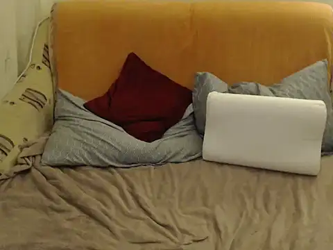 Emmatoo's cam snapshot