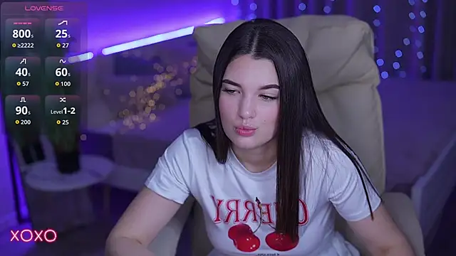 YourLolaBunny's cam snapshot