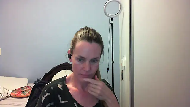 Annylove1's cam snapshot