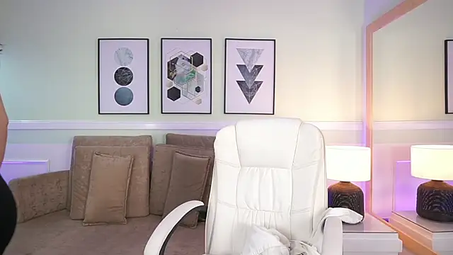 EmilyTurneer's cam snapshot