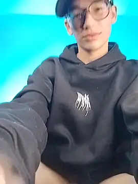 Eliot_Haworth live sex cam