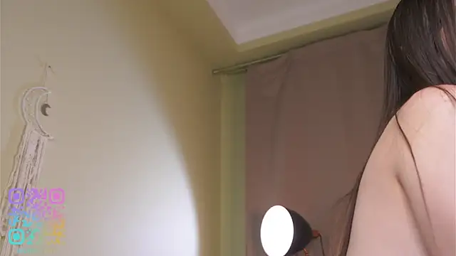 LinnHigh live sex cam