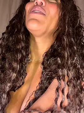 Kaiisa_ live sex cam